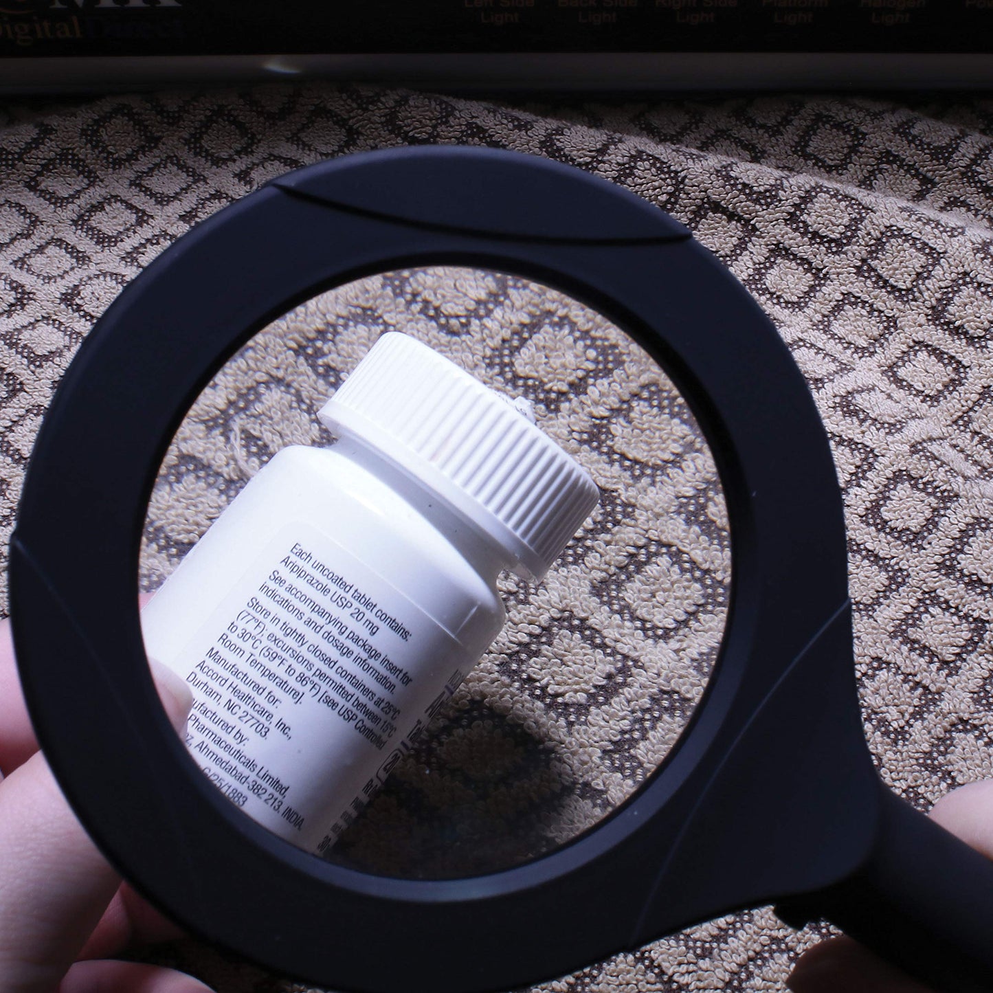 BEADSMITH Bright FX COB LED Magnifier LED Light, 3X Magnification, 180 Degree Wide Beam, Push Button Activation