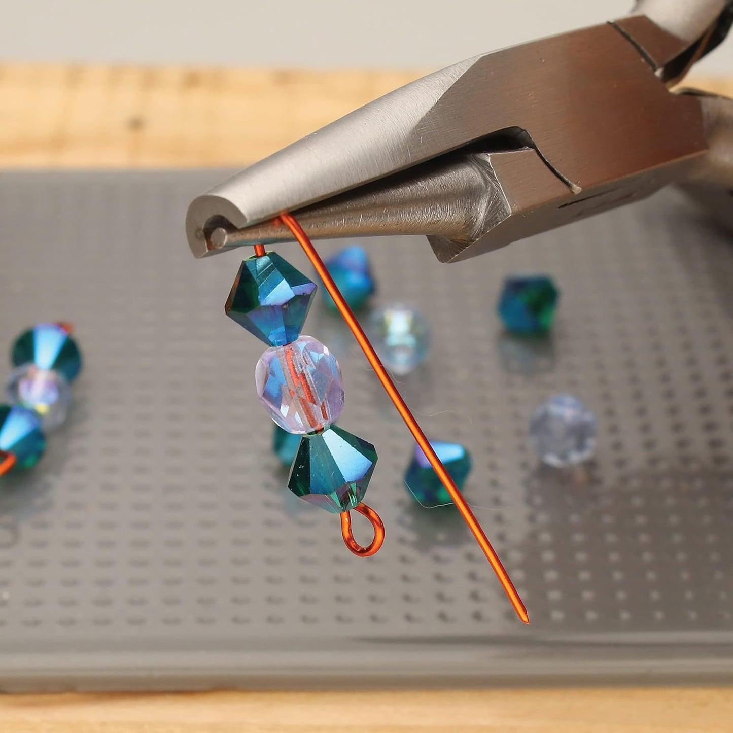 Beadsmith Concave (Hollow)/Round Nose Piers – Wire Looping and Wire Bending Pliers